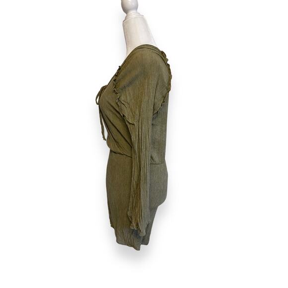 Green Romper Long Flare Sleeve Crinkle Texture Wrap Style - Picture 5 of 10